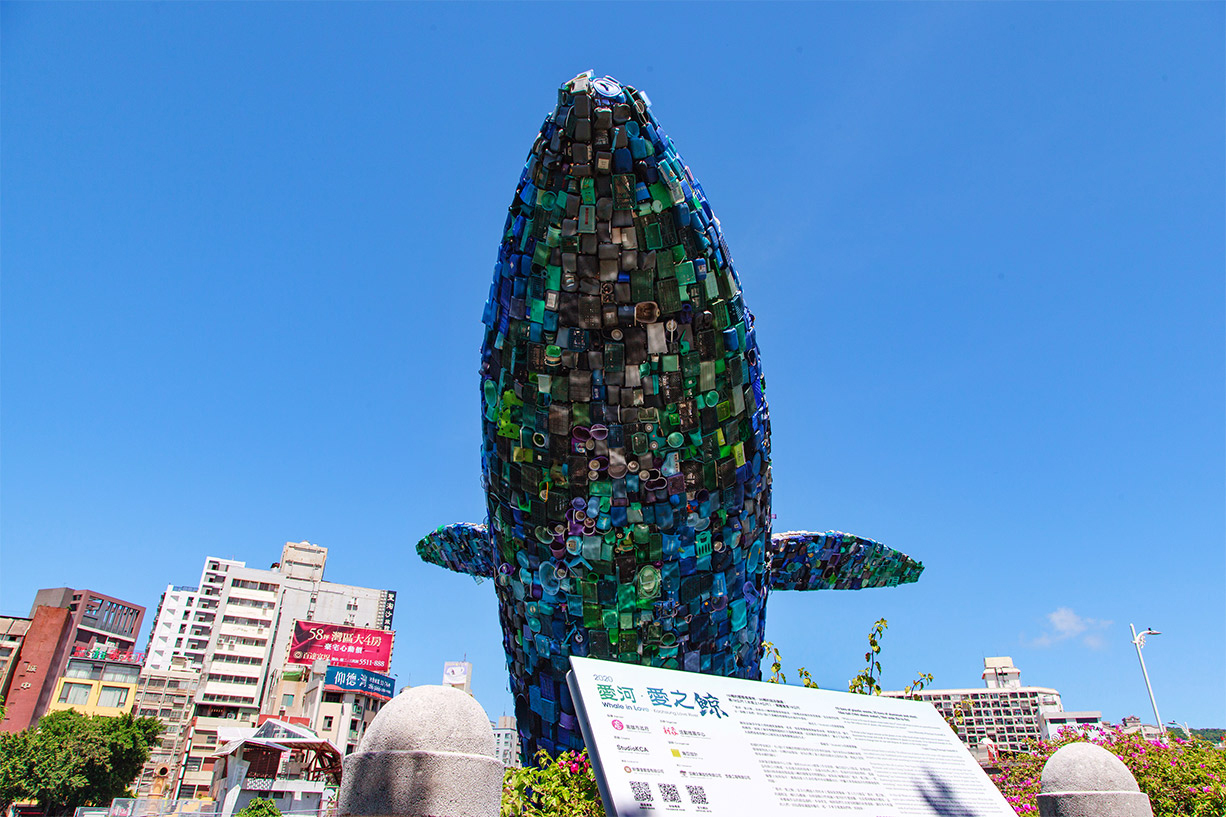 愛河 ‧愛之鯨 金屬結構支撐