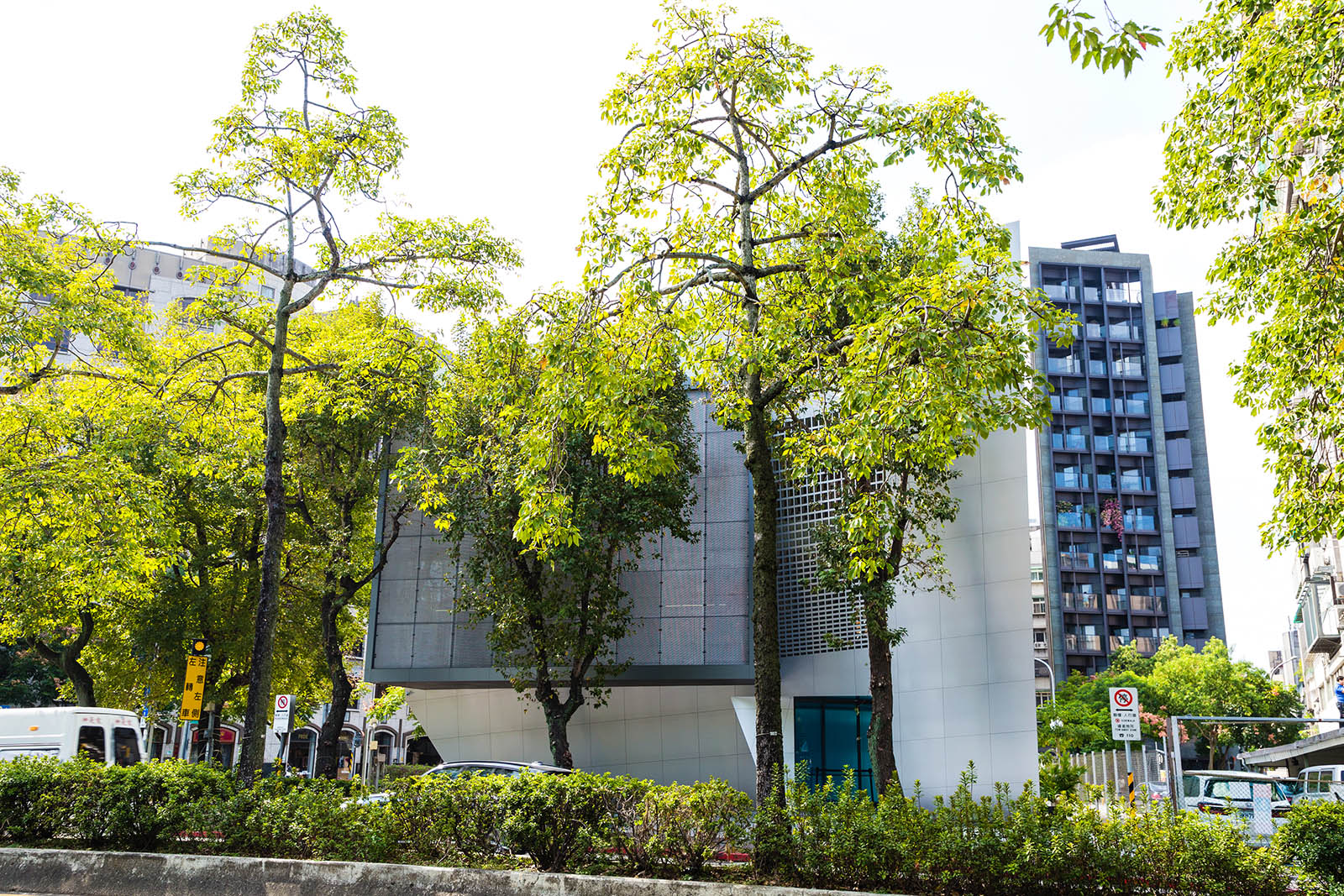 日勝生鑄慕RADIUM ONE 接待會館外牆 