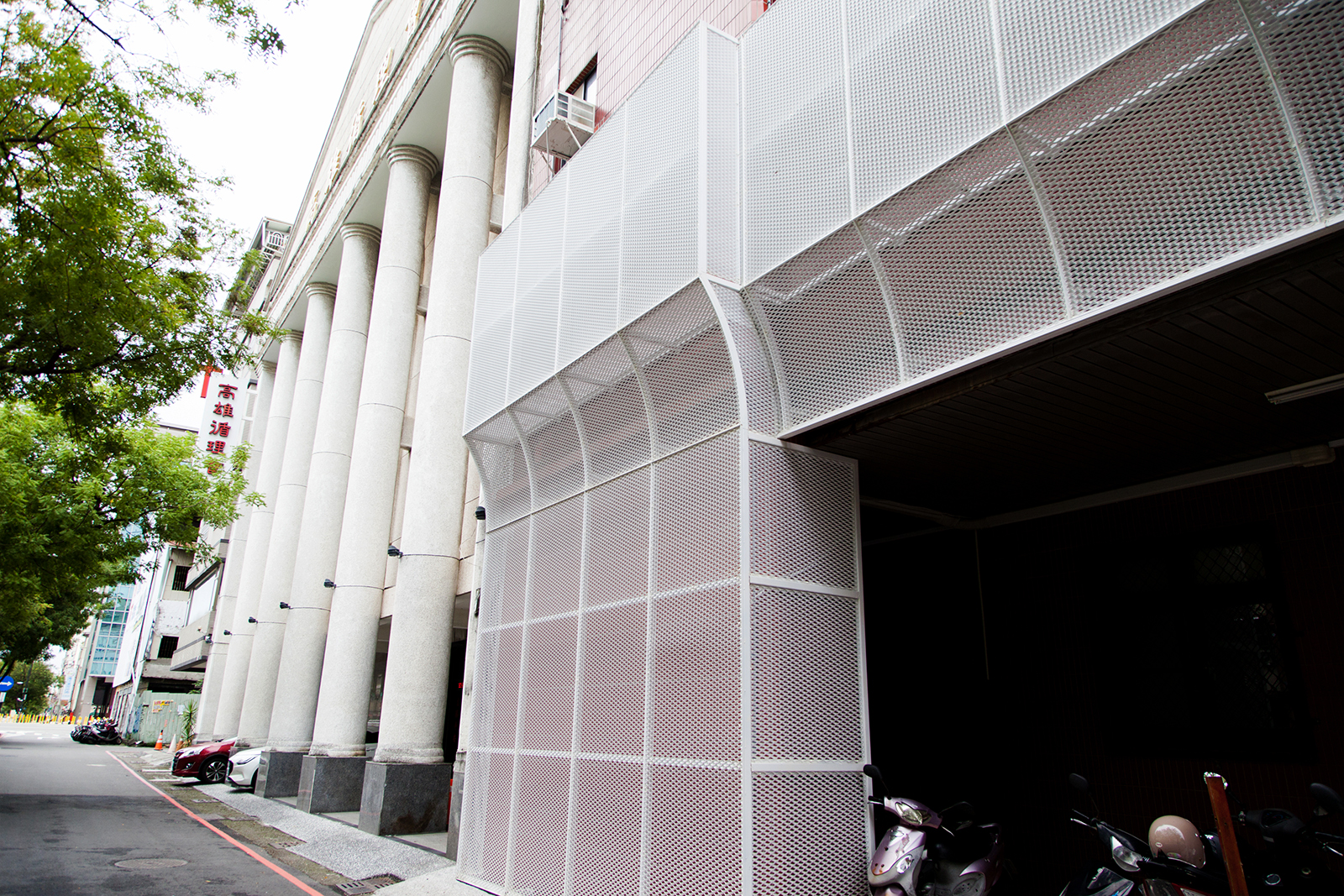 聖光神學院-金屬網外牆