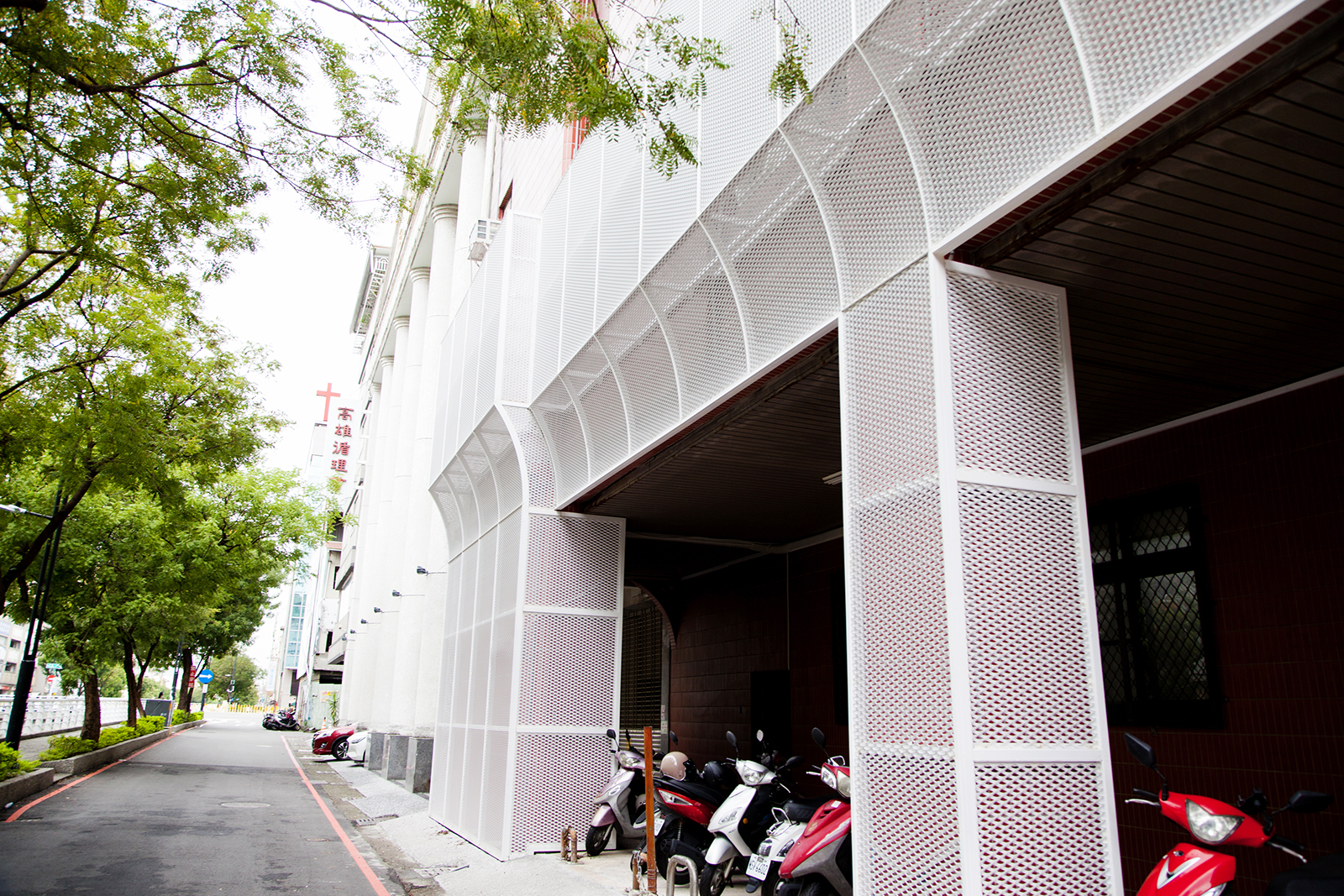 聖光神學院-金屬網外牆